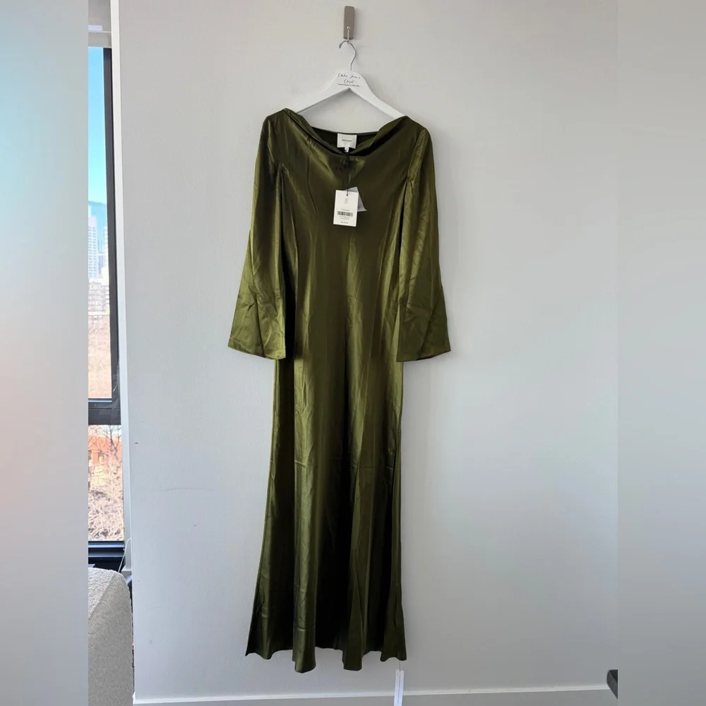 REFORMATION NWT Pike Silk Maxi Dress in Moss - Picture 2 of 14